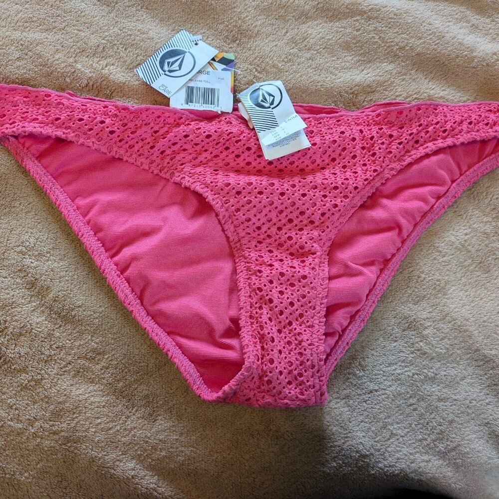 NWT Volcom Bikini Bottom Size Large
